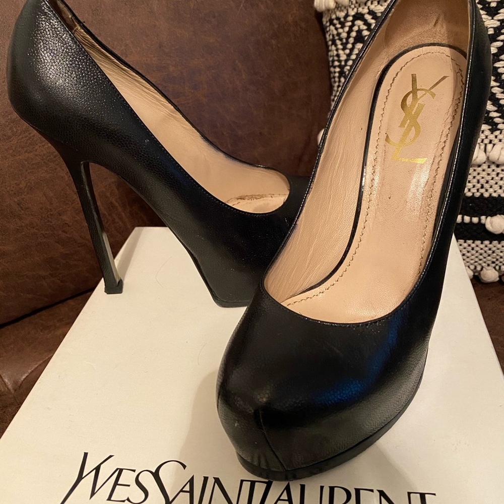 YSL Tribtoo Platform pump